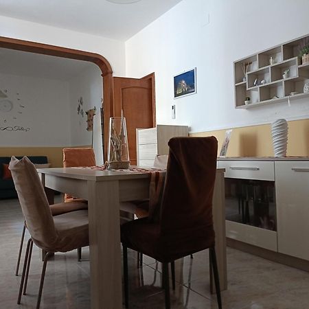 Campi Salentina Casa Vacanze מראה חיצוני תמונה