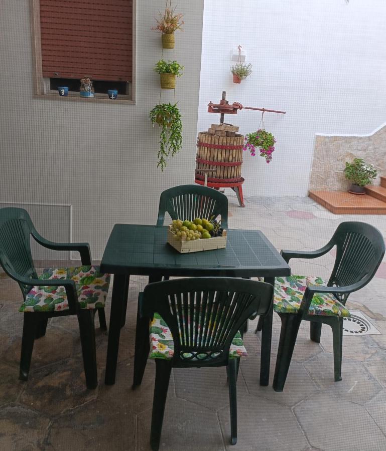 Campi Salentina Casa Vacanze מראה חיצוני תמונה